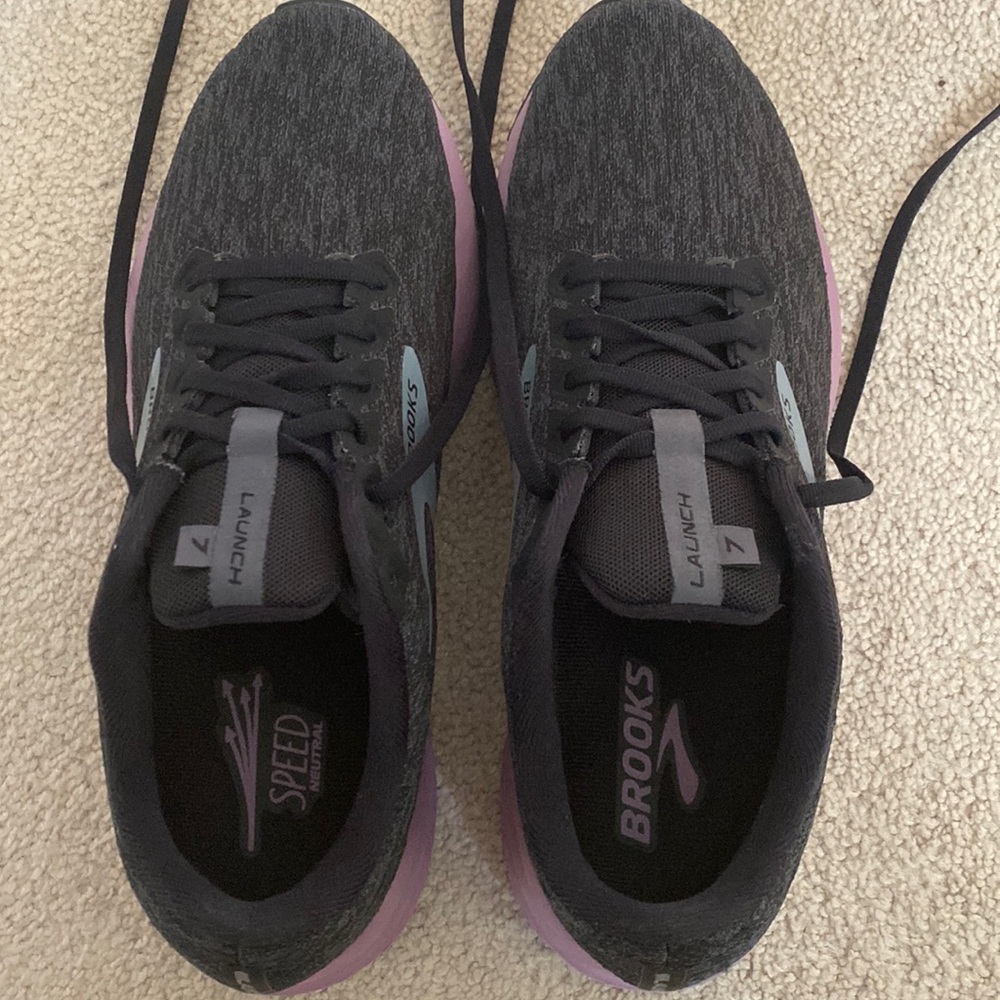 Brooks Launch 7 women’s size 11/43 running shoes
